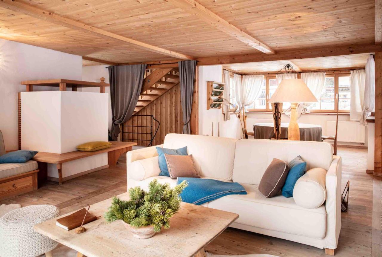 Chalet D'Ert ลาวาลเล ภายนอก รูปภาพ