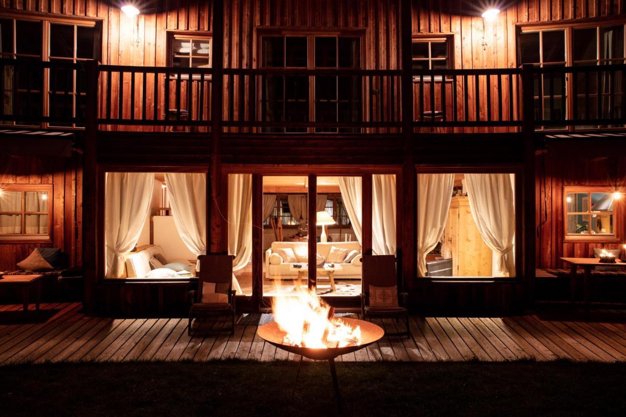 Chalet D'Ert ลาวาลเล ภายนอก รูปภาพ