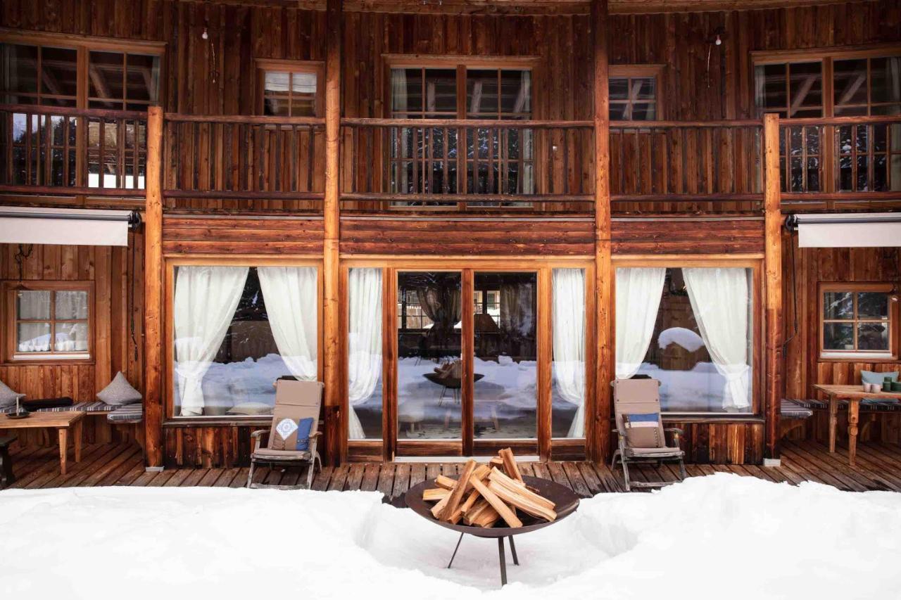 Chalet D'Ert ลาวาลเล ภายนอก รูปภาพ