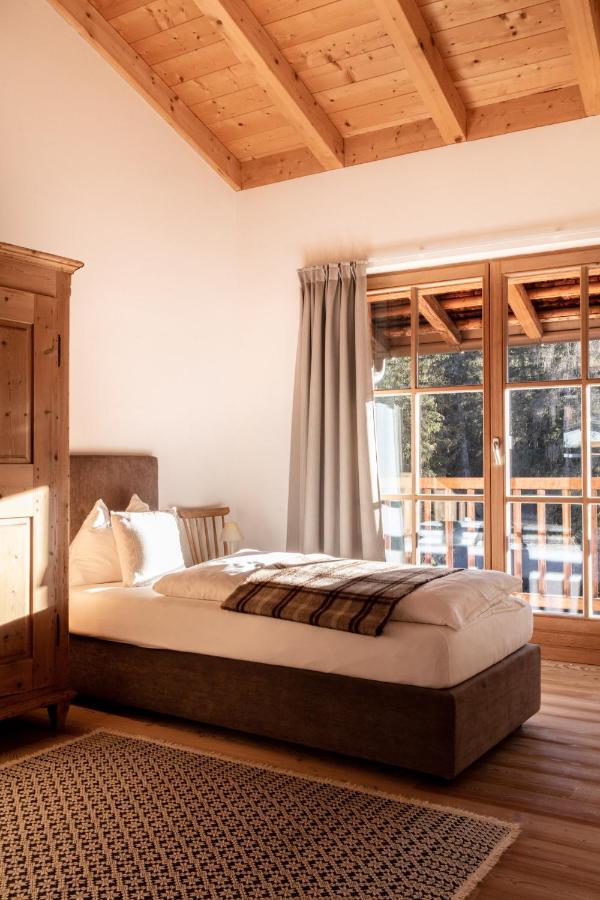 Chalet D'Ert ลาวาลเล ภายนอก รูปภาพ