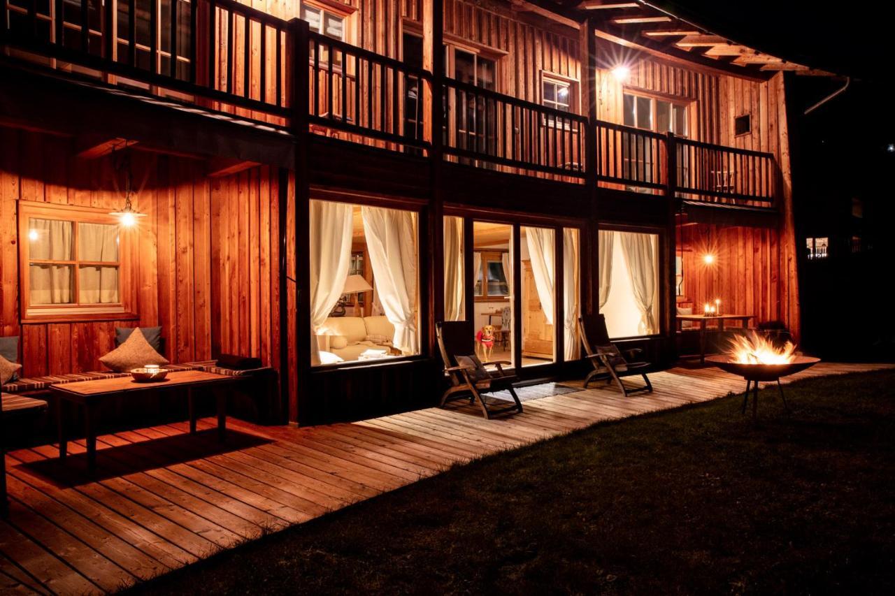 Chalet D'Ert ลาวาลเล ภายนอก รูปภาพ