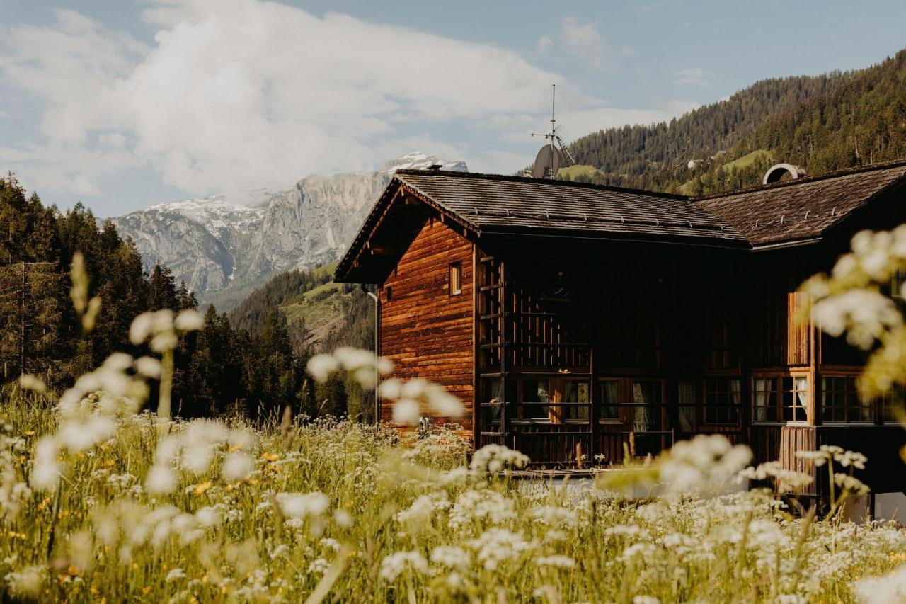 Chalet D'Ert ลาวาลเล ภายนอก รูปภาพ