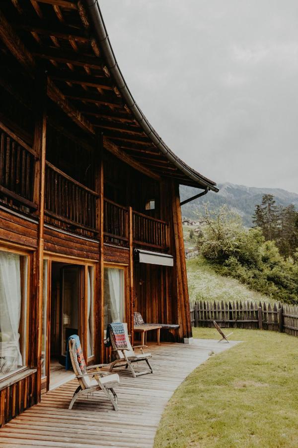 Chalet D'Ert ลาวาลเล ภายนอก รูปภาพ