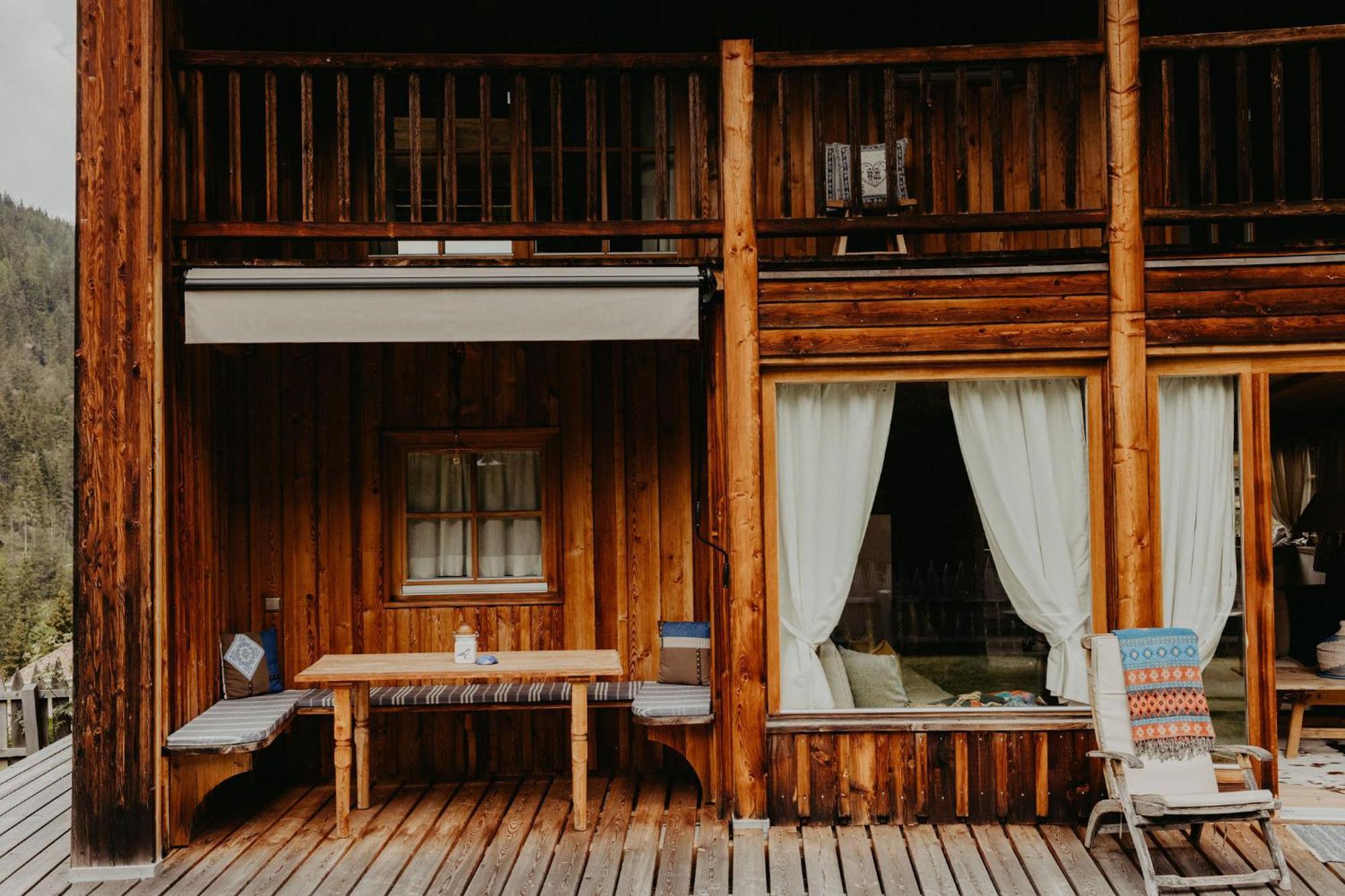 Chalet D'Ert ลาวาลเล ภายนอก รูปภาพ